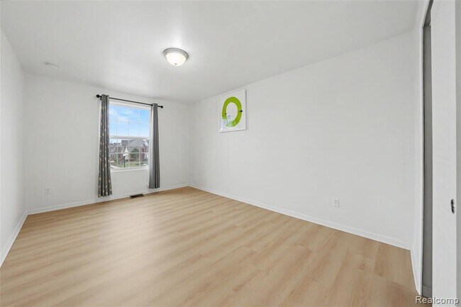 Building Photo - 49184 Gracechurch Rd