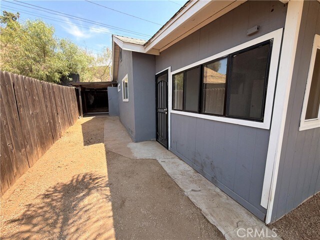 Building Photo - 258 E Hl