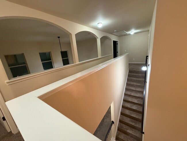 Building Photo - 2056 Tweed Dr