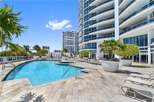 Building Photo - 1600 S Ocean Blvd