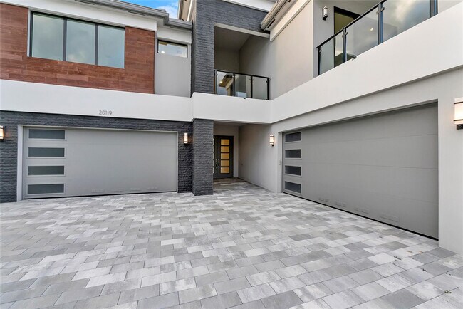 Building Photo - 20119 Pacific Dunes Dr