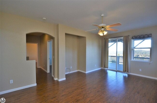 Building Photo - Gorgeous Views from the Morning Star Subdi...