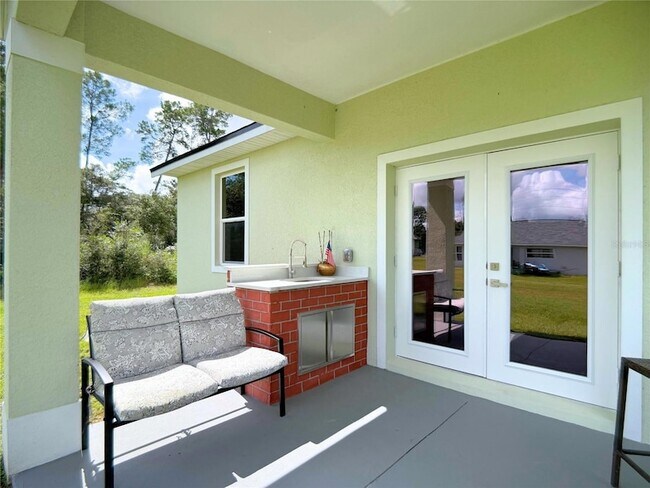 Building Photo - 2324 SW 168th Loop