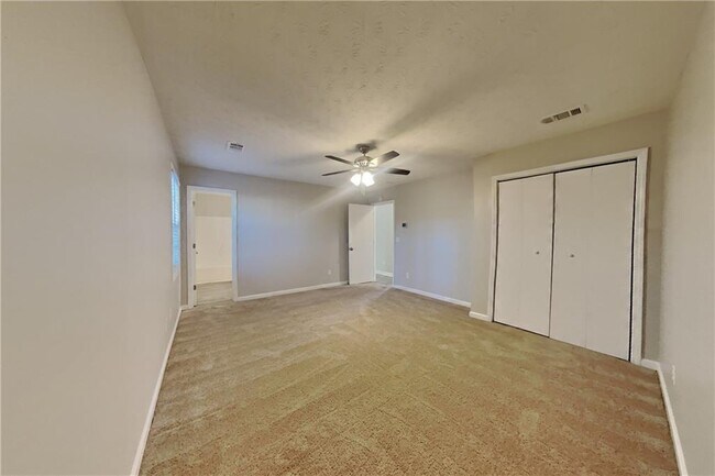 Building Photo - 524 Mephisto Cir