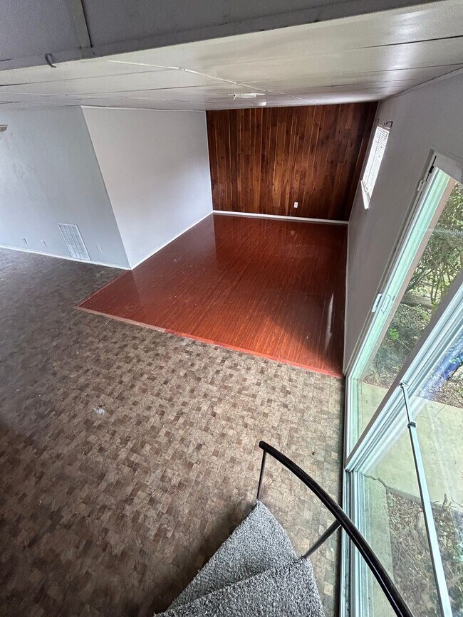 Building Photo - Experience the ultimate comfort of living ...