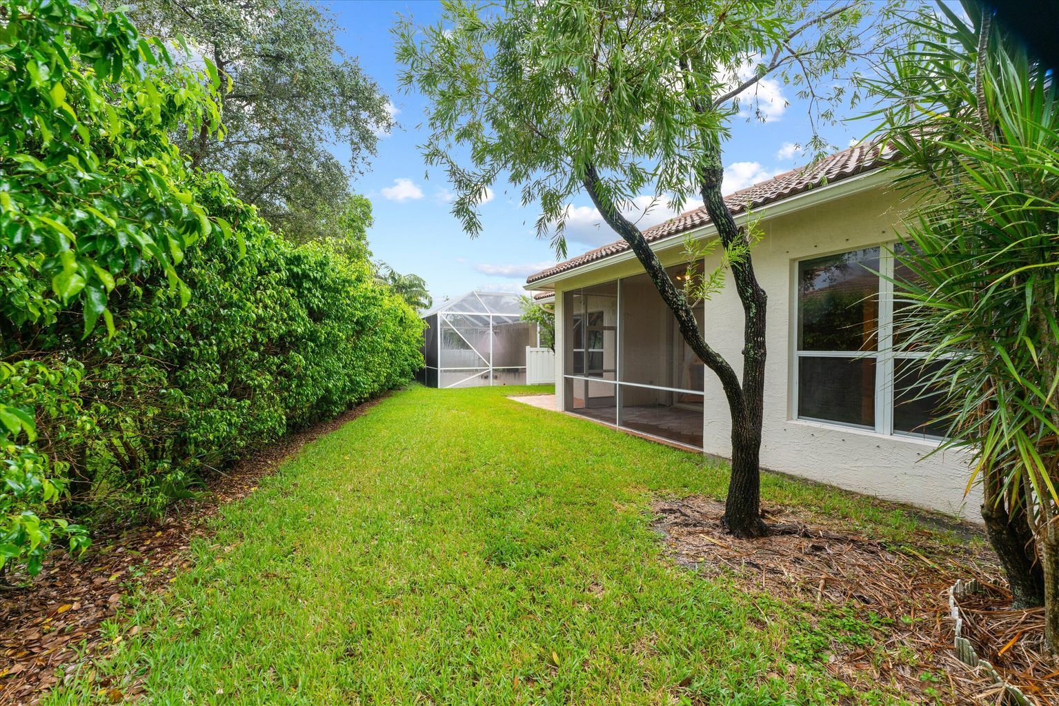 Building Photo - 8650 High Cay