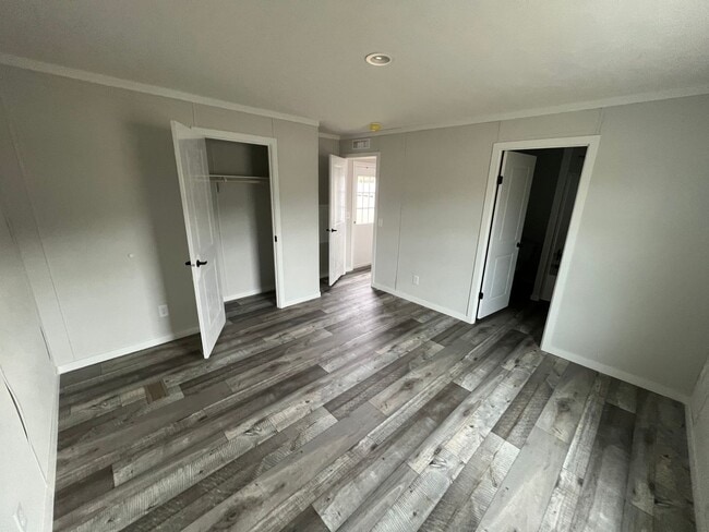 Building Photo - 16800 Jessica Rd