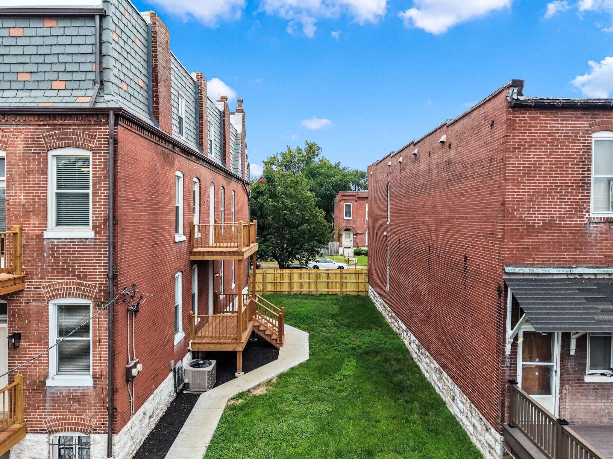 Building Photo - 2722 Armand Pl