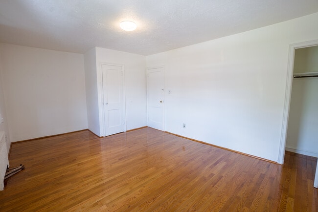 Bedroom - 6835 Kindred St