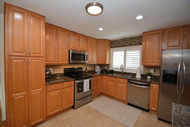 Building Photo - 58 Comanche Ct