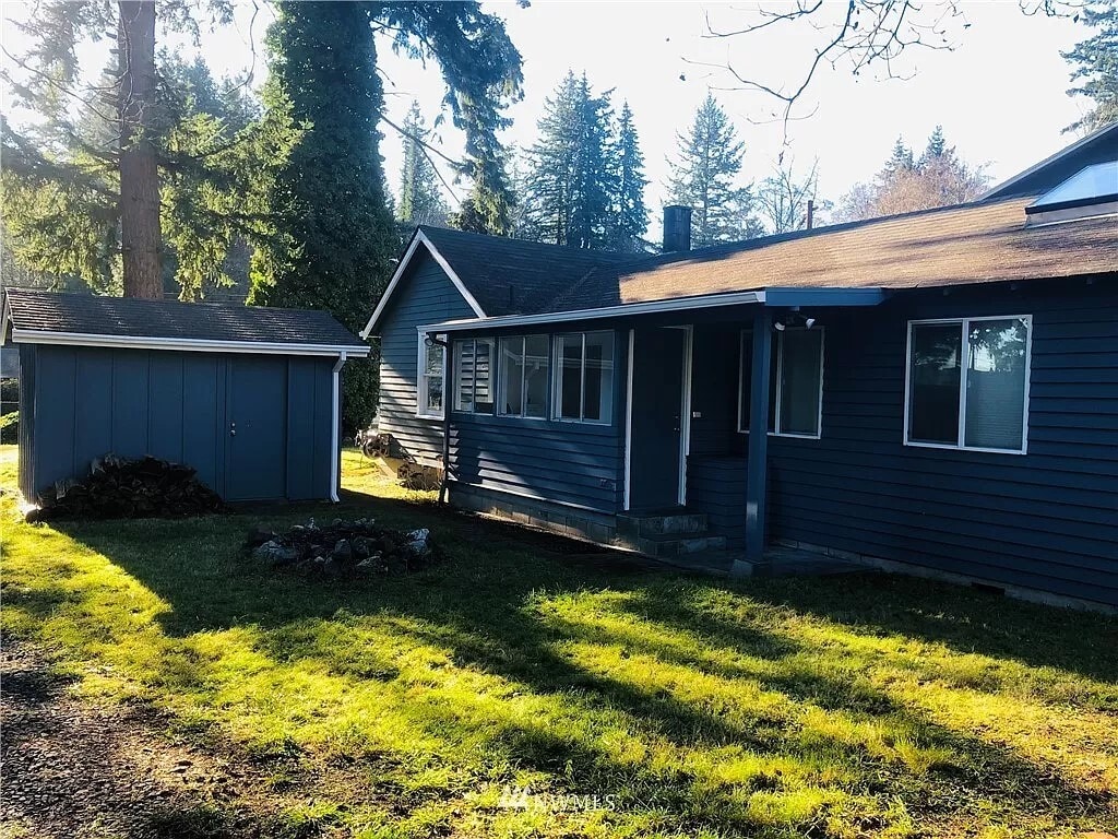 Building Photo - 3325 Lincoln Way