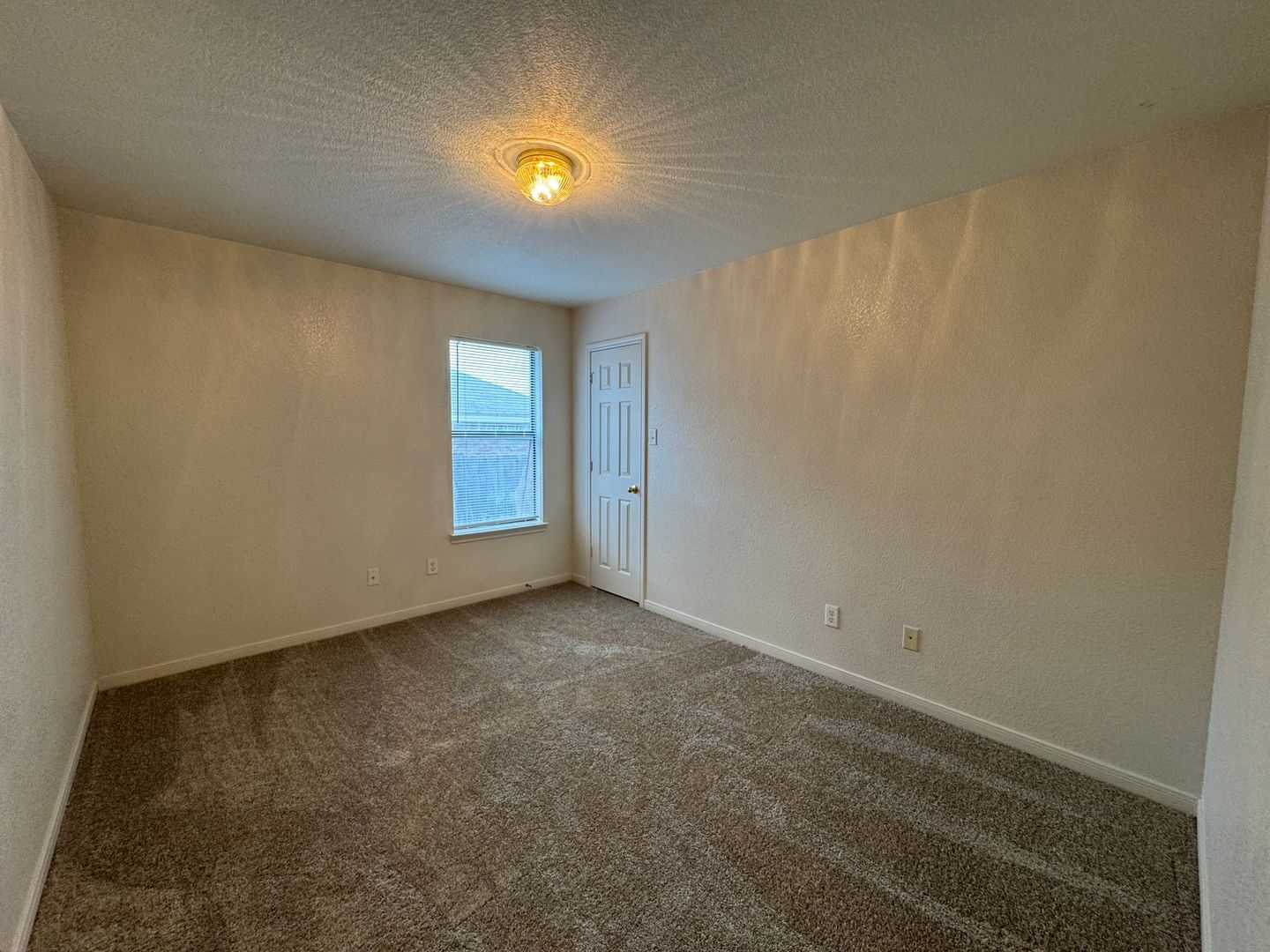 Building Photo - 311 Cedar Ridge Dr