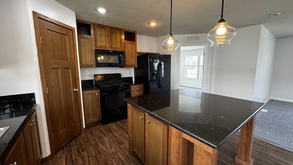 Building Photo - 2216 Osprey Pl NW