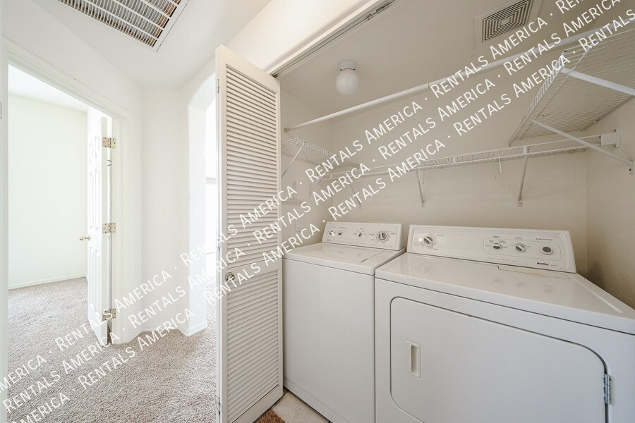Building Photo - 6730 E Hermosa Vista Dr