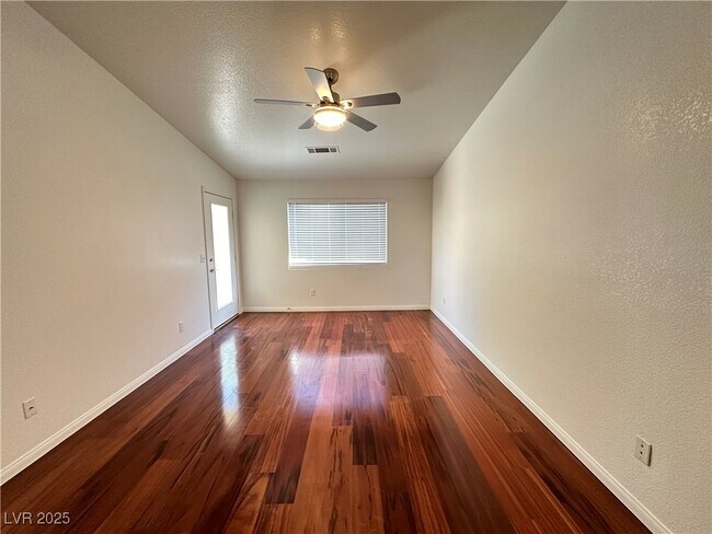 Building Photo - 6428 Sundown Heights Ave