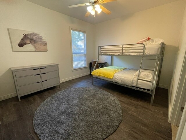Building Photo - 4090 W Stoney Bend Dr