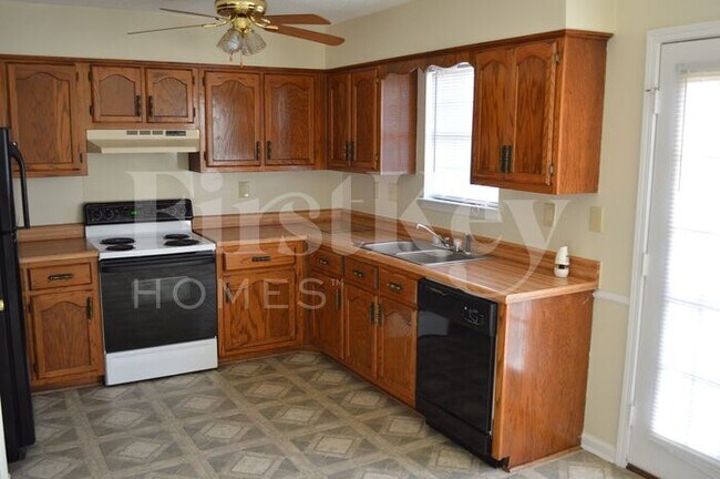 Building Photo - 6045 Holly Heights Cove
