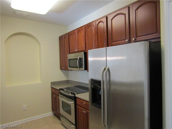 Building Photo - 4114 Breakview Dr