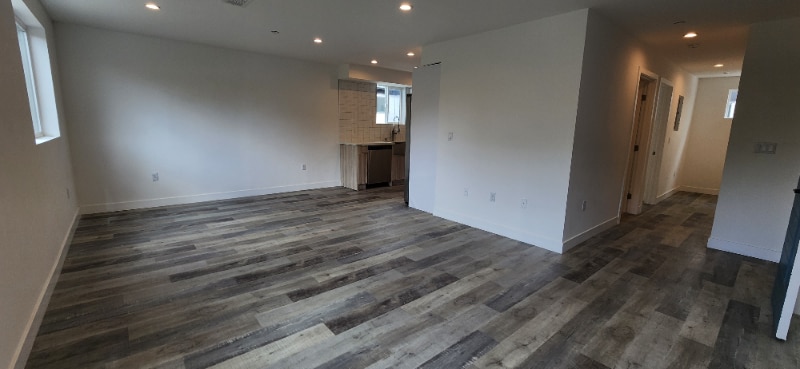 Building Photo - 12648 Oxnard St