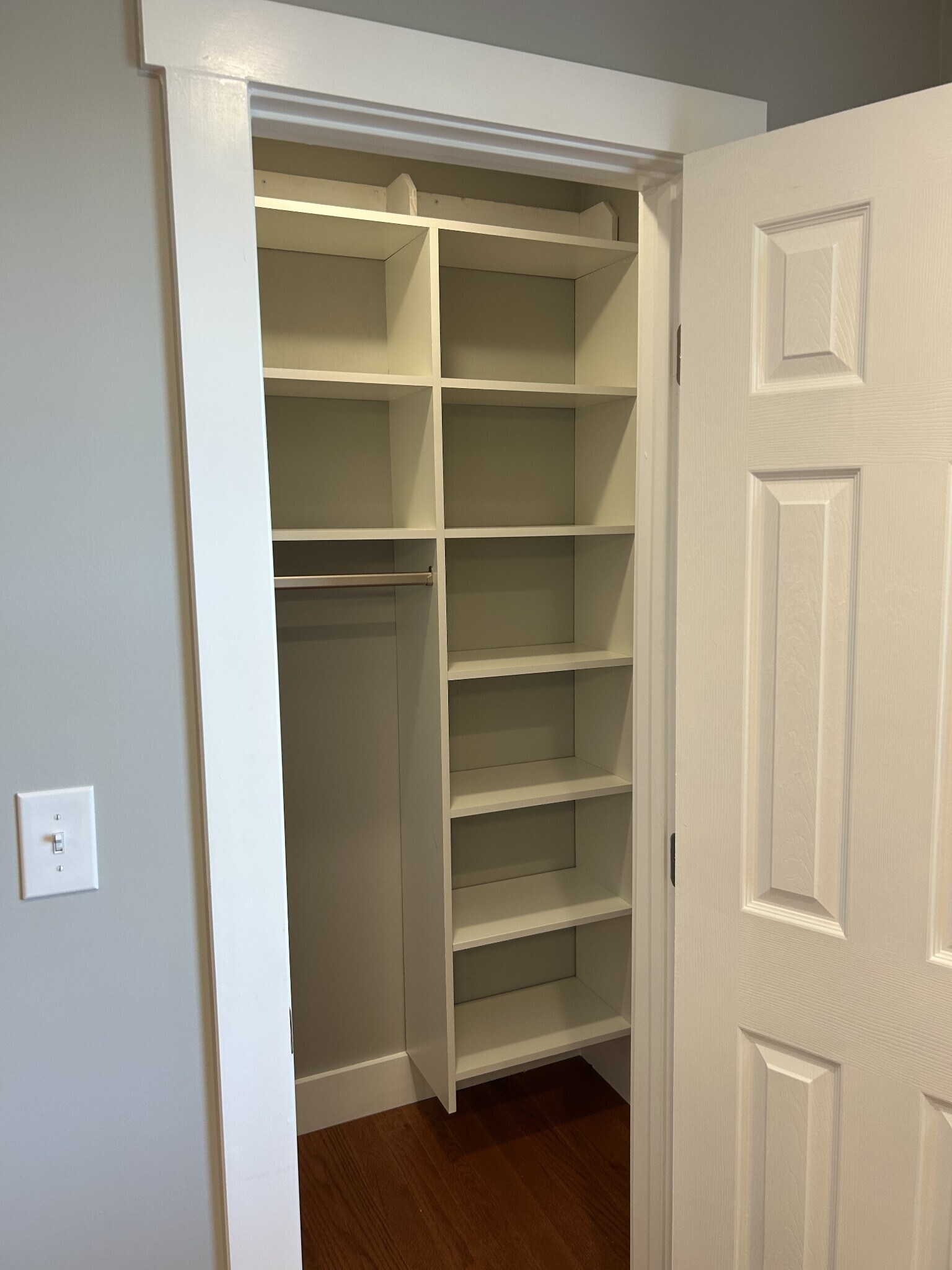 Building Photo - 2611 Lakevilla Dr