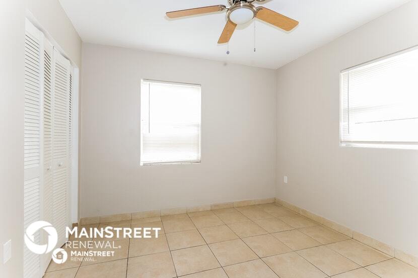 Building Photo - 341 Ashley St