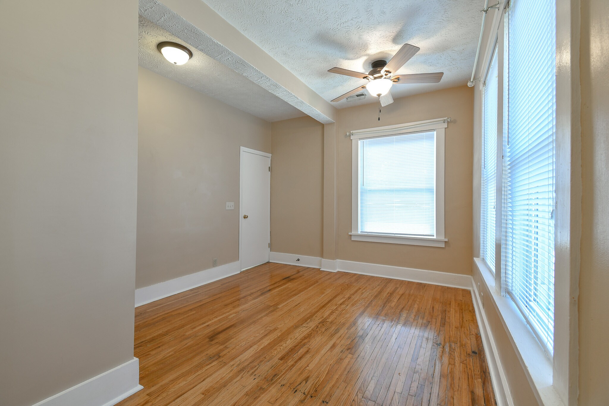 Building Photo - 1717 D St
