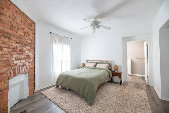 Building Photo - Prime Tremont Location | 2BR with Yard & Parking