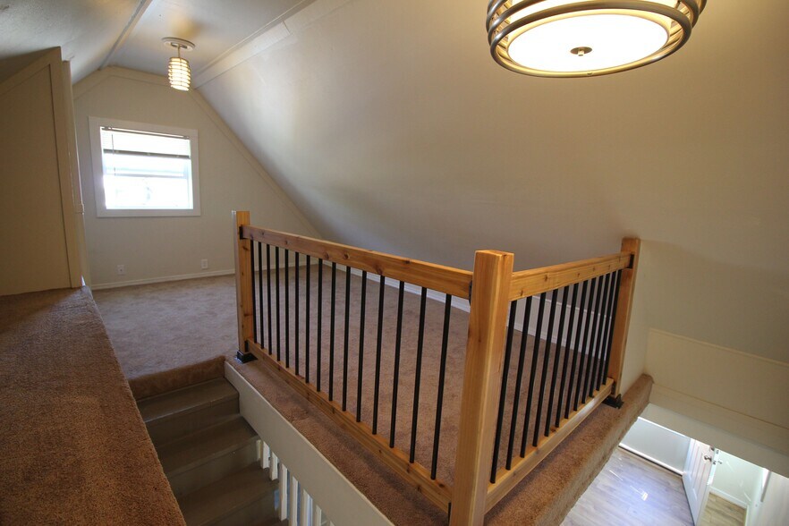 2nd level sleeping loft - 210 Northeast 5th Avenue