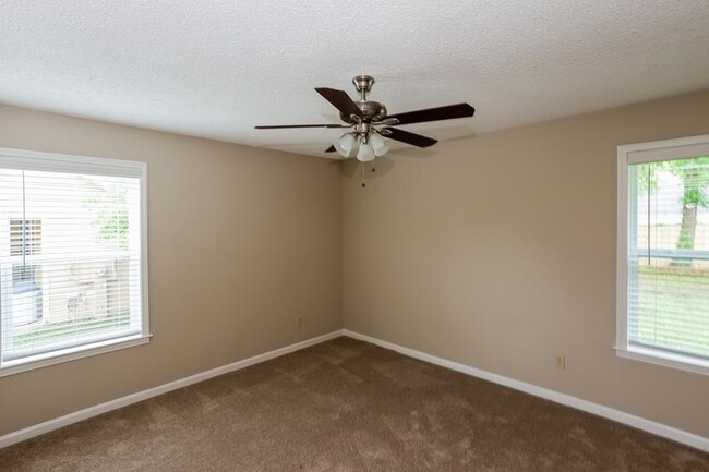Building Photo - 4471 Laird Dr