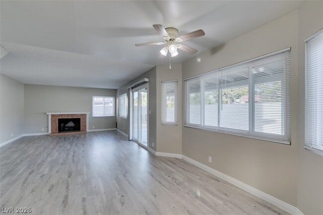 Building Photo - 2340 Belvedere Dr