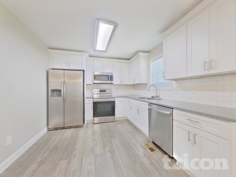 Building Photo - 89 Delane Dr