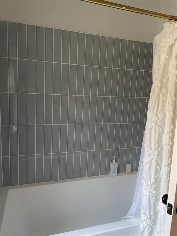 Building Photo - 1 Lamoureux Ln