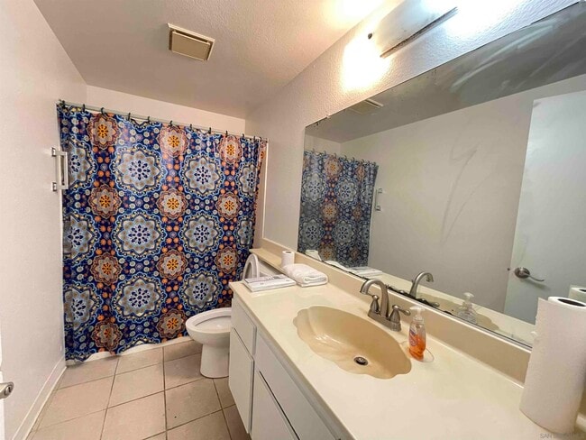 Building Photo - 8031 Montara Ave