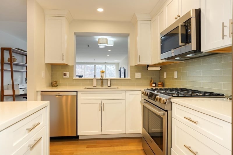 Building Photo - 4 Canal Park