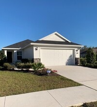 Building Photo - Stunning 3 Bed/2 Bath Home with Attached G...