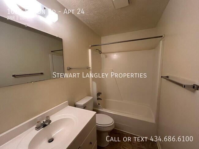 Building Photo - 1085 Saxon Rd