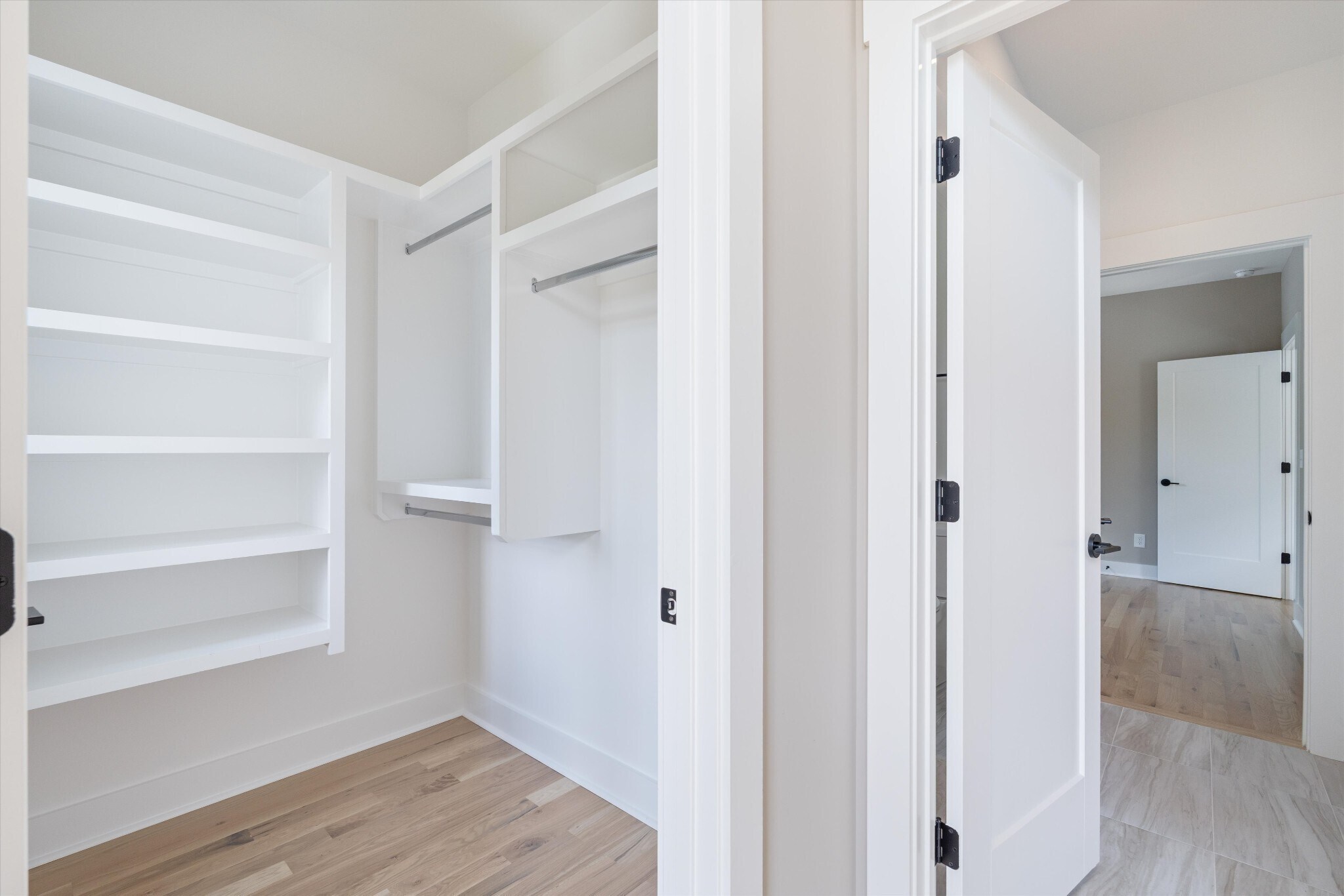 Building Photo - 2830 Clifton Ave