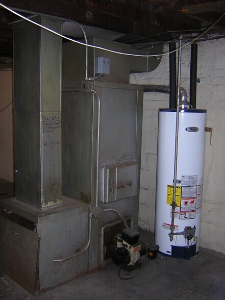 Building Photo - 3827 Saint Margaret St