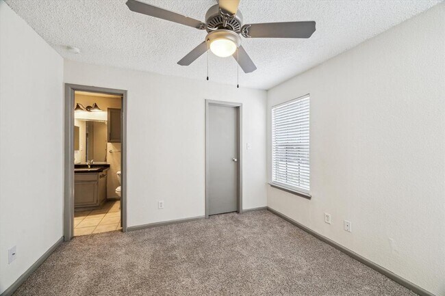 Building Photo - 1710 W T C Jester Blvd