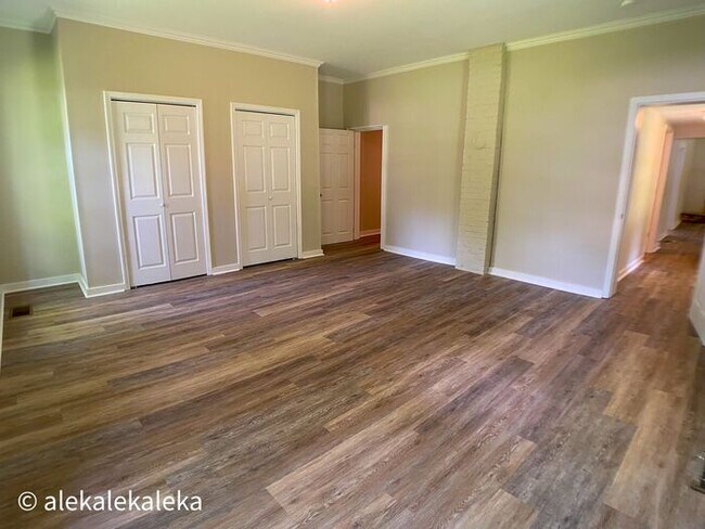 Building Photo - Julian 4 Bedroom, 2 Bathrooms Incredible F...