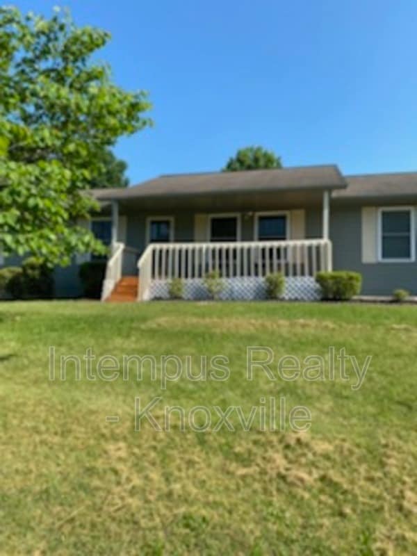 Building Photo - 6517 Bay Cir Dr