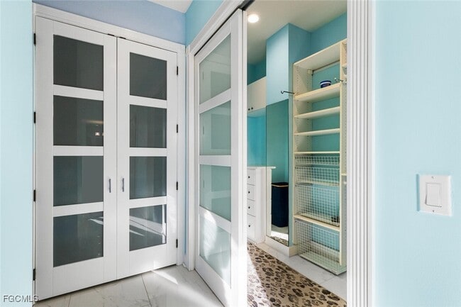 Building Photo - 11640 Court of Palms