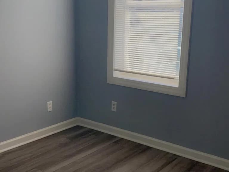 Building Photo - 8 Hagood Ave