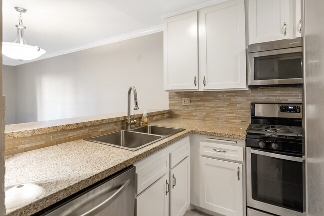 Building Photo - 386 Orange Blossom