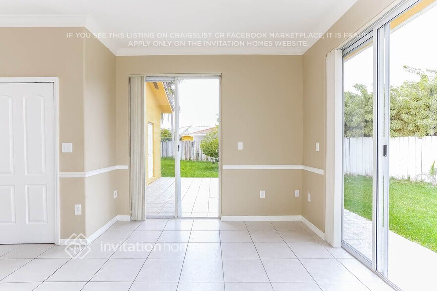 Building Photo - 16960 SW 141st Ave