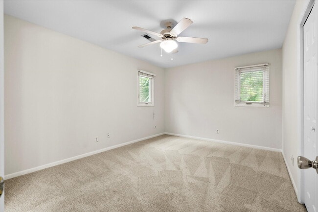 Building Photo - 22 Ogier St