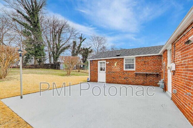 Building Photo - 12609 Holdridge Rd