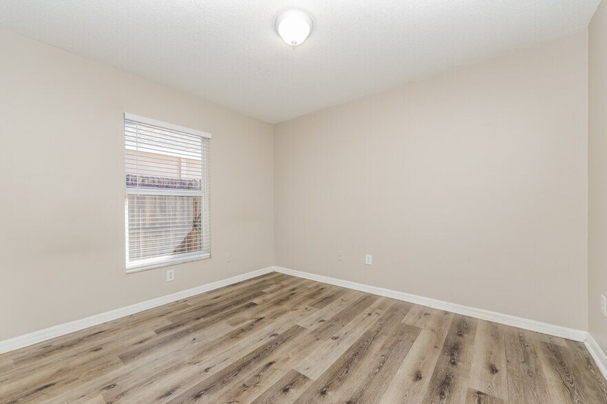 Building Photo - 28651 Seashell Ct