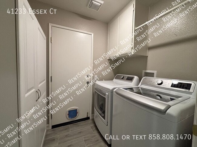 Building Photo - 41233 Essex Ct