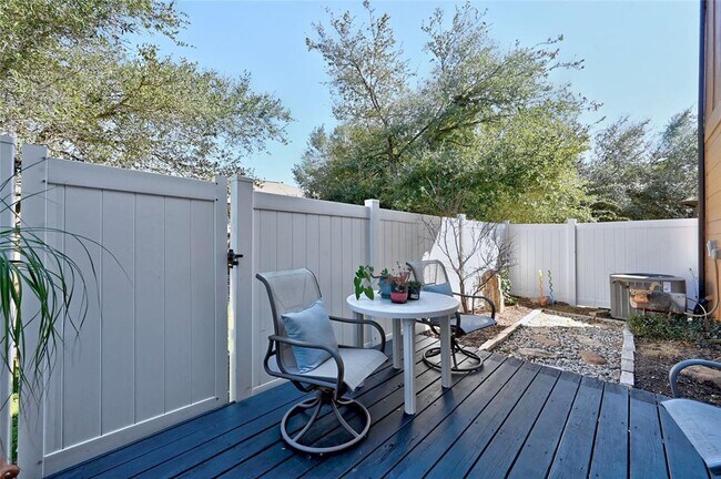 Building Photo - 11317 Lost Maples Trail